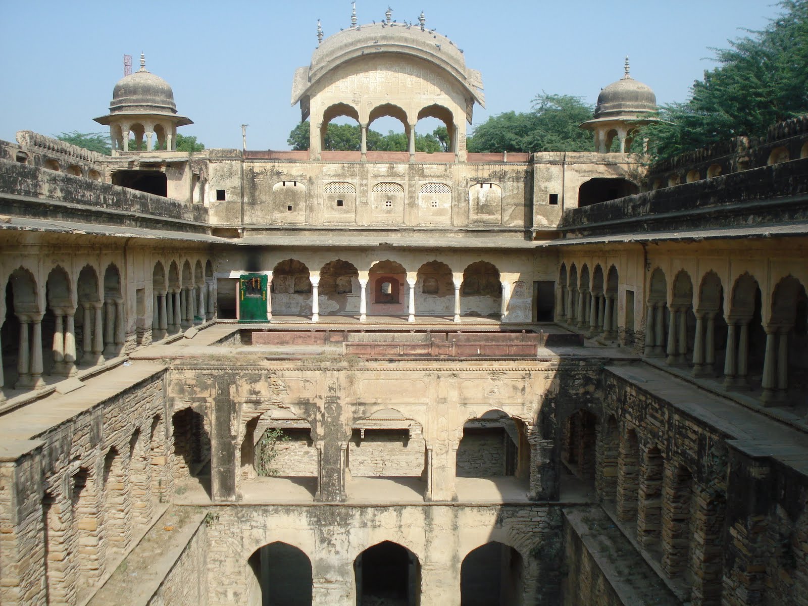 http://www.getbookcab.com/Admin/images/Dausa..jpg