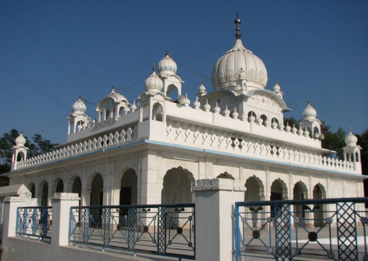 http://www.getbookcab.com/Admin/images/Hoshiarpur.jpg