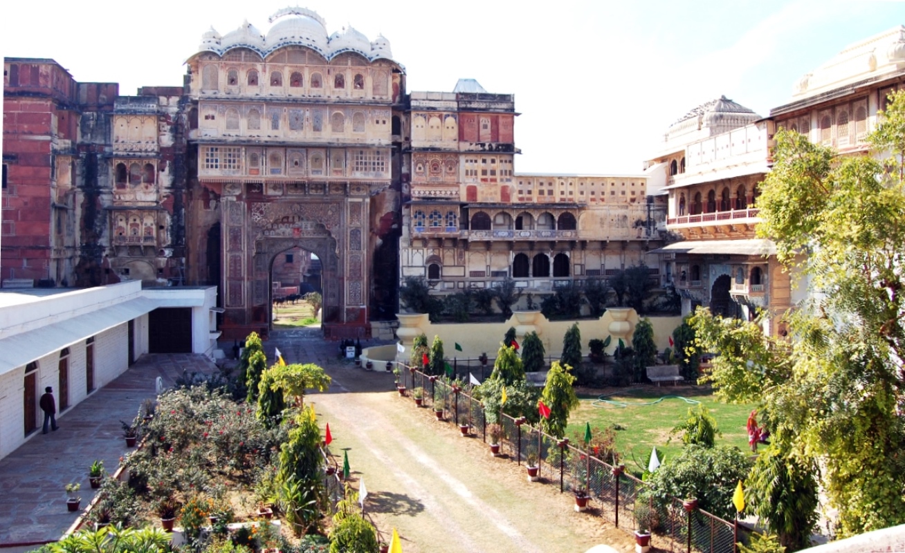 http://www.getbookcab.com/Admin/images/Karauli.jpg