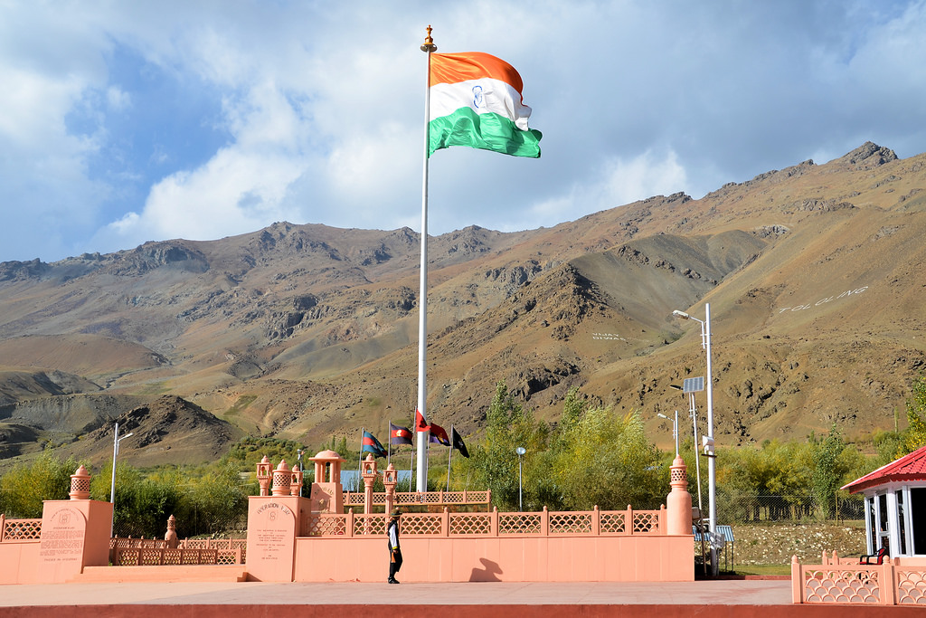 http://www.getbookcab.com/Admin/images/Kargil.jpg