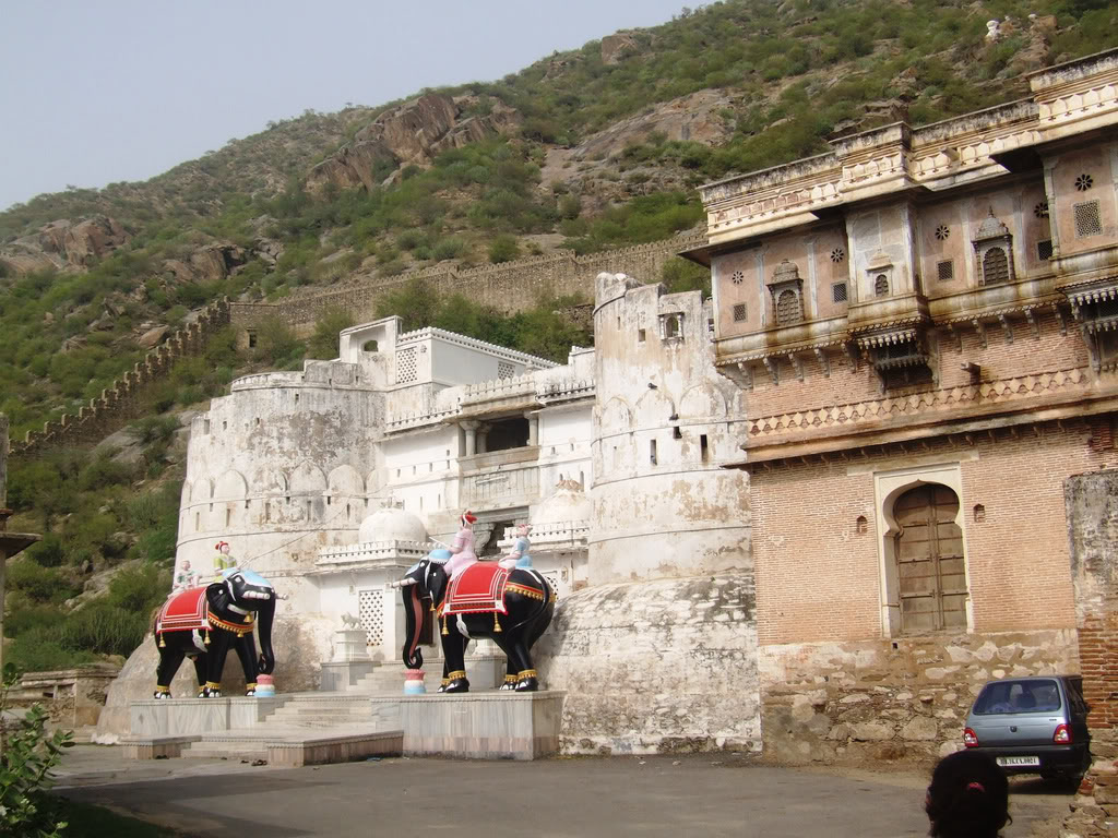 http://www.getbookcab.com/Admin/images/Sirohi.jpg