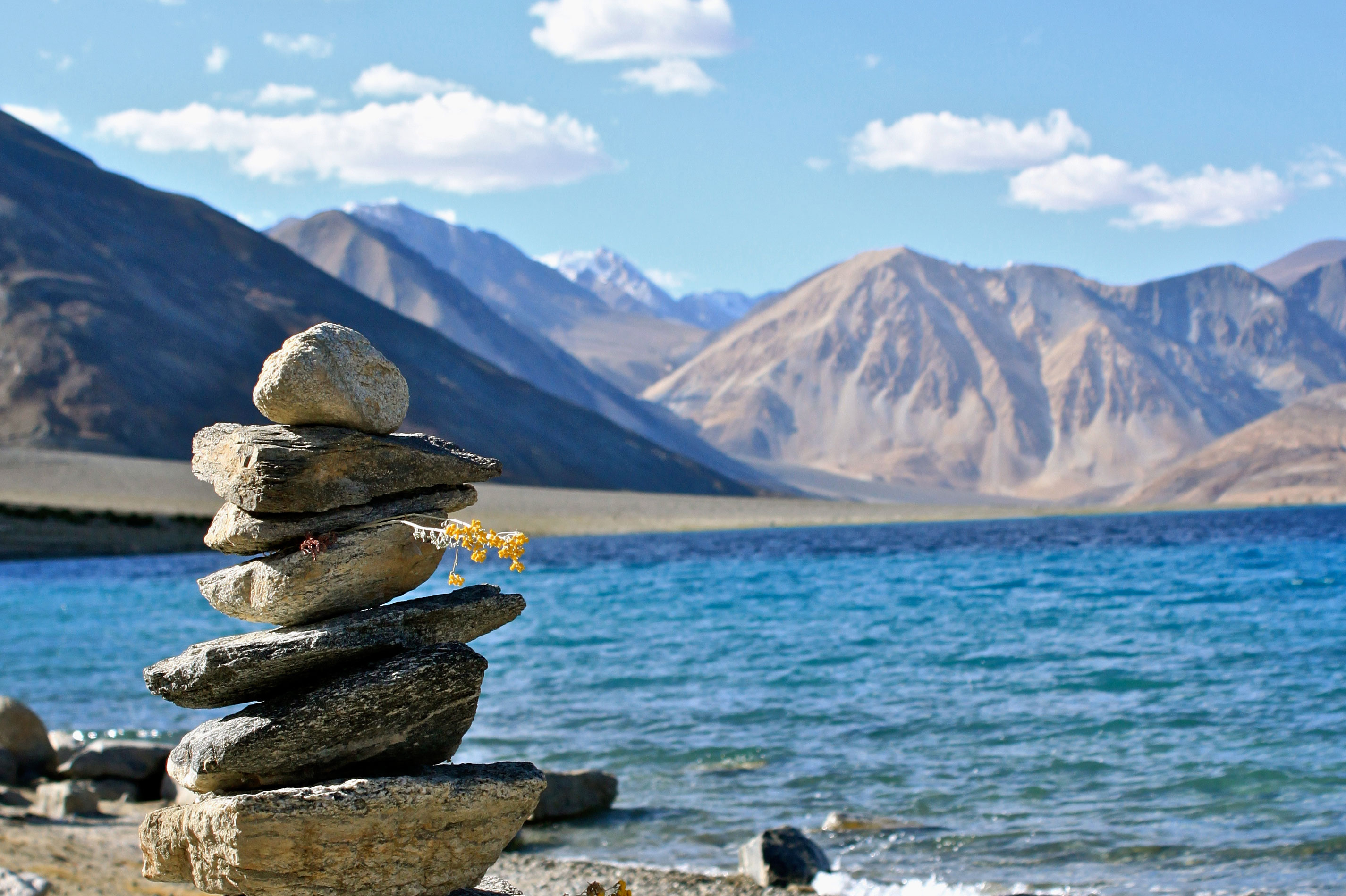 http://www.getbookcab.com/Admin/images/lehladakh1.jpg