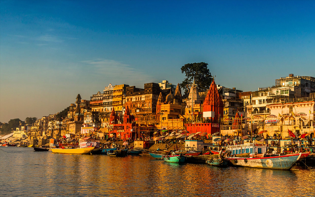 http://www.getbookcab.com/Admin/images/varanasi.jpg